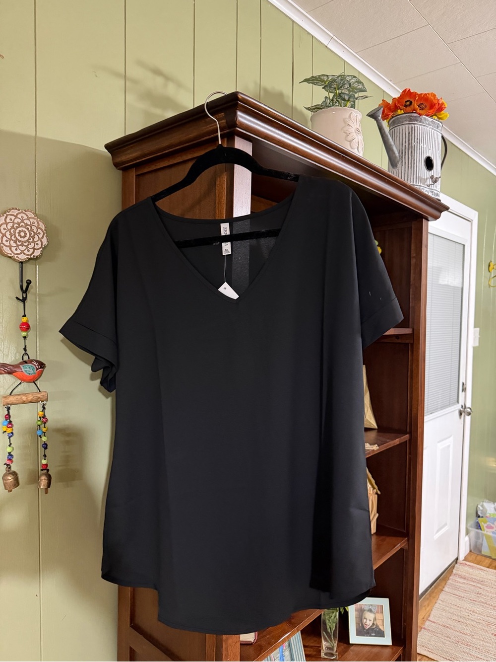 Zenana Outfitters Black V-Neck Short Sleeve Blouse with Roll Cuffs